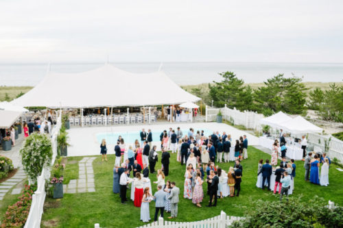design-darling-wedding-tent-at-summer-house-nantucket-768x512