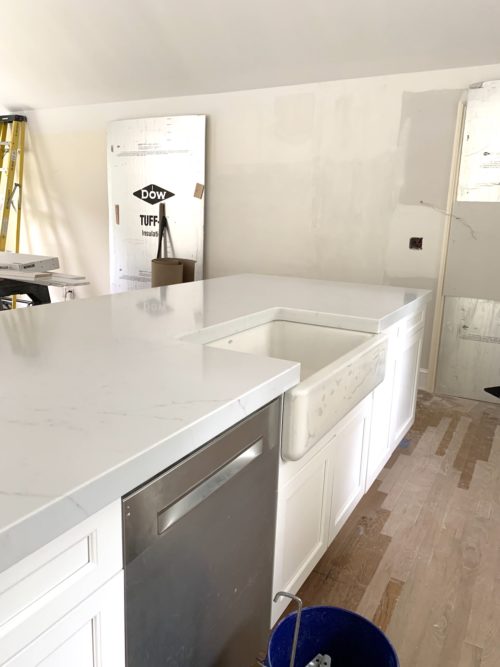 enigma quartz giza countertop on kitchen island