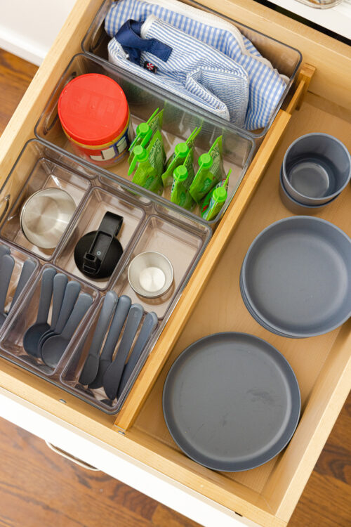 how to organize kids drawer in kitchen