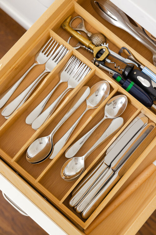 How To Organize Kitchen Cabinets & Drawers with utensils